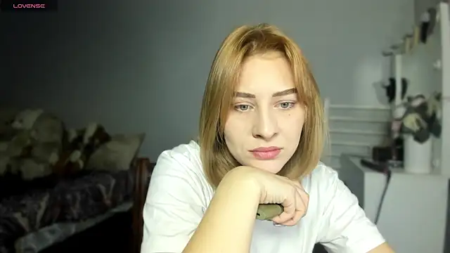 KindKristy online show from 12/05/25, 05:27