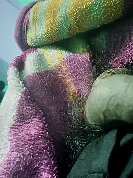 Snapshot of rajaRoyd chatting on 02/11/25, 10:28 rajaRoyd online show from 02/11/25, 10:28