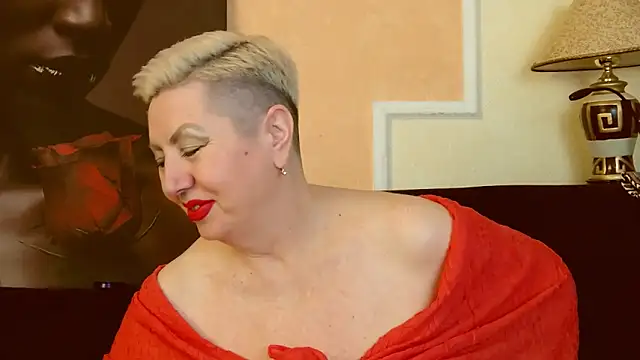Snapshot of LadyPosh chatting on 01/14/25, 10:12 LadyPosh online show from 01/14/25, 10:12
