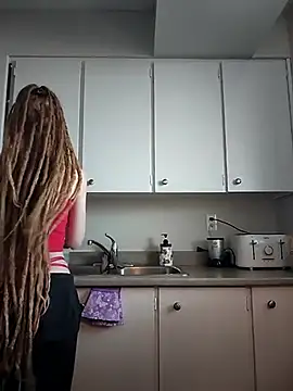 LucidLucy online show from 02/07/25, 01:32