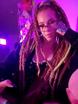 LucidLucy online show from 10/11/25, 10:36