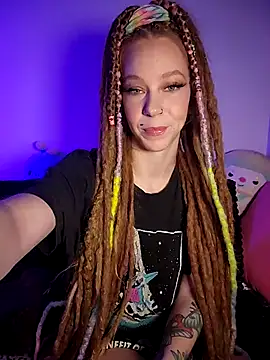 LucidLucy online show from 04/10/26, 03:01