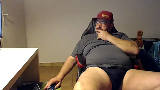 Snapshot of fraboys chatting on 03/20/26, 10:25 fraboys online show from 03/20/26, 10:25