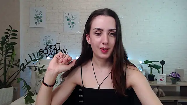Snapshot of FranceskoJones chatting on 01/12/25, 02:56 FranceskoJones online show from 01/12/25, 02:56