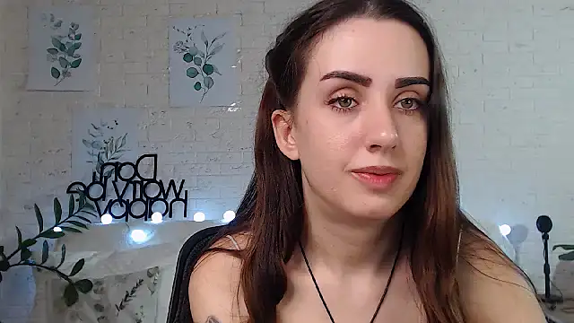 Snapshot of FranceskoJones chatting on 01/18/25, 03:31 FranceskoJones online show from 01/18/25, 03:31