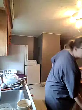 ZeTurtleMaster online show from 12/27/24, 05:37