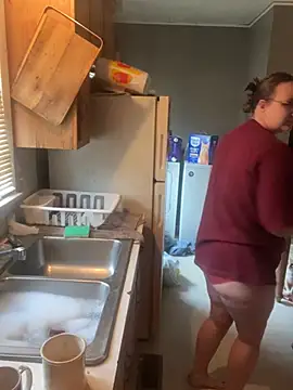 Snapshot of ZeTurtleMaster chatting on 02/21/26, 06:09 ZeTurtleMaster online show from 02/21/26, 06:09