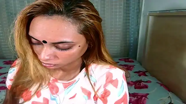 sexyindianchic online show from 09/16/25, 01:39