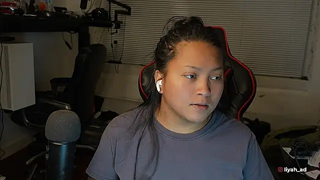 Bubbleliyah online show from 02/04/26, 02:39