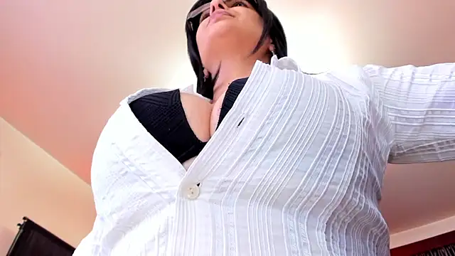 Snapshot of VICE_MASTERS chatting on 12/15/25, 02:38 VICE MASTERS online show from 12/15/25, 02:38