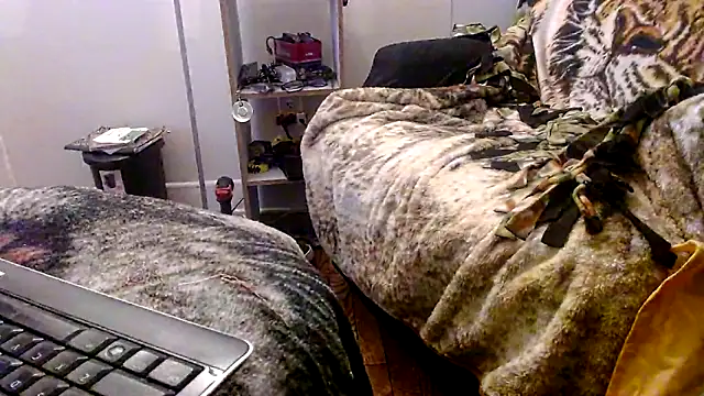 justinewe69 online show from 01/06/26, 03:43