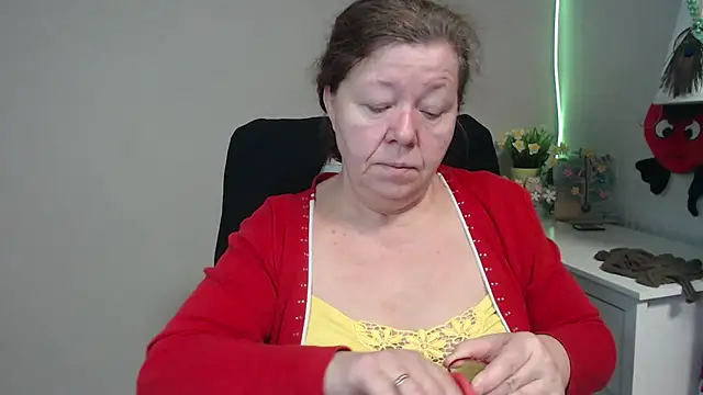 Adelewildx online show from 02/25/25, 04:46