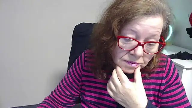 Adelewildx online show from 03/03/25, 07:10