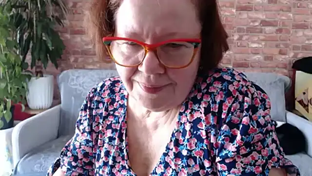 Adelewildx online show from 04/22/26, 10:28