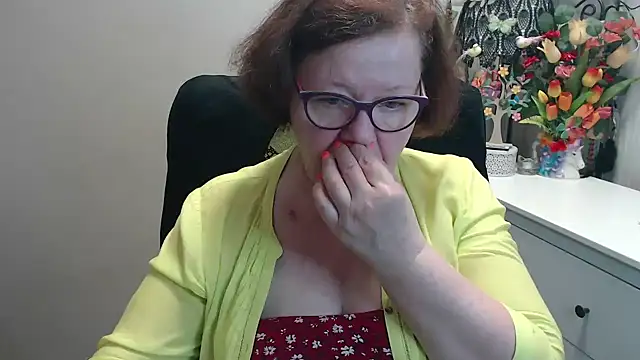 Snapshot of Adelewildx chatting on 04/28/26, 10:31 Adelewildx online show from 04/28/26, 10:31