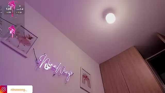 NinaWong online show from 12/04/25, 02:26