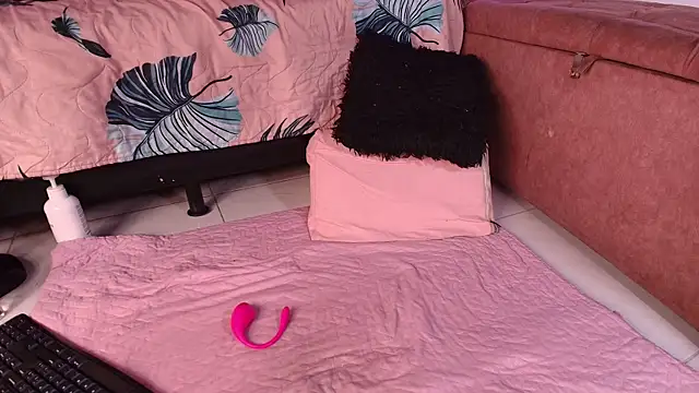 emyli sw  online show from 01/08/25, 09:10