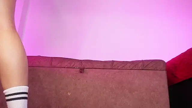 emyli sw  online show from 09/18/25, 03:08