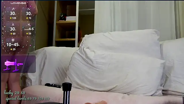 Snapshot of nikitasunrise chatting on 01/18/25, 10:06 nikitasunrise online show from 01/18/25, 10:06
