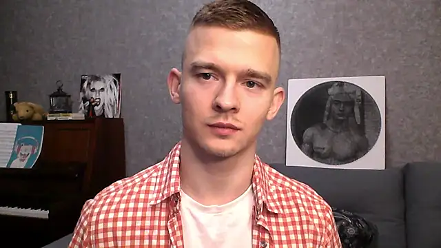 Snapshot of Marvelboy_ chatting on 01/17/25, 09:28 Marvelboy online show from 01/17/25, 09:28