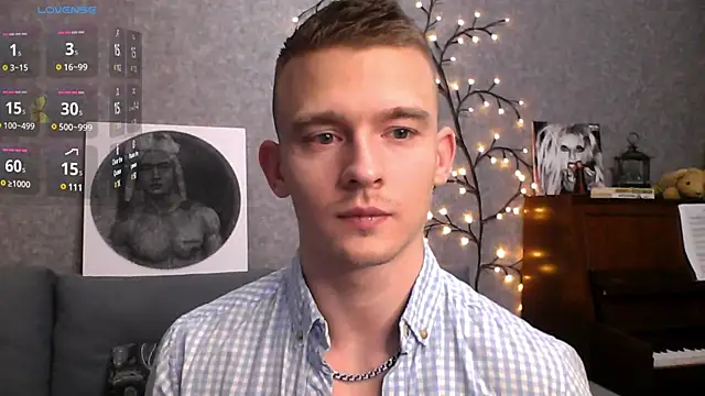 Snapshot of Marvelboy_ chatting on 01/22/25, 10:59 Marvelboy online show from 01/22/25, 10:59