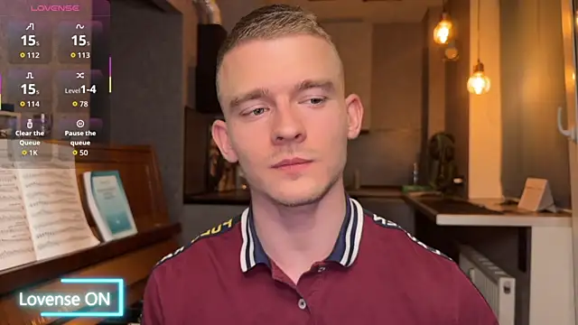 Snapshot of Marvelboy_ chatting on 10/23/25, 09:35 Marvelboy online show from 10/23/25, 09:35