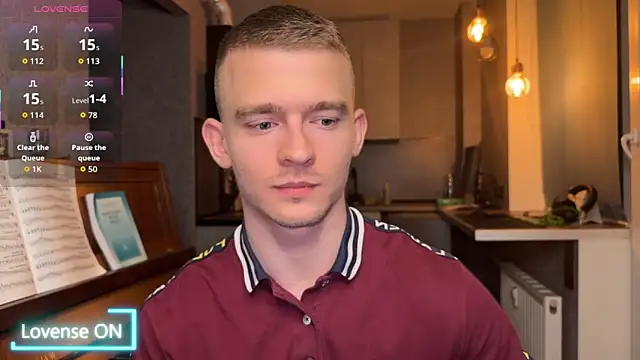 Snapshot of Marvelboy_ chatting on 10/24/25, 09:44 Marvelboy online show from 10/24/25, 09:44