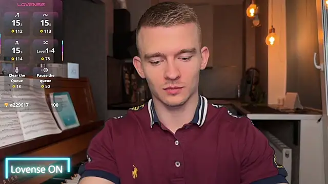 Snapshot of Marvelboy_ chatting on 11/08/25, 12:27 Marvelboy online show from 11/08/25, 12:27