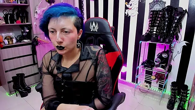 Mistress Yelena online show from 03/06/25, 12:00