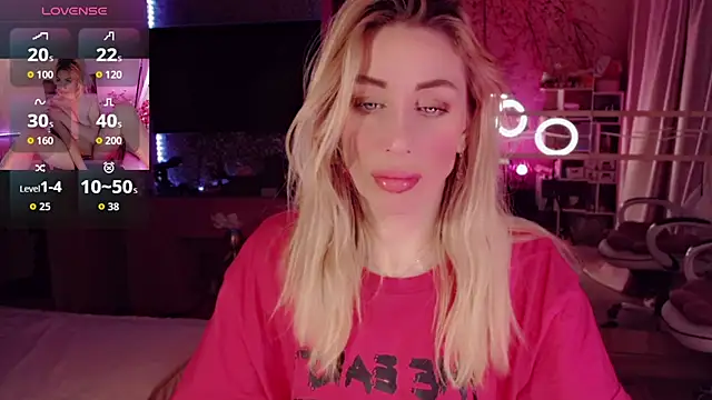 AnnieGOld  online show from 11/22/25, 11:37