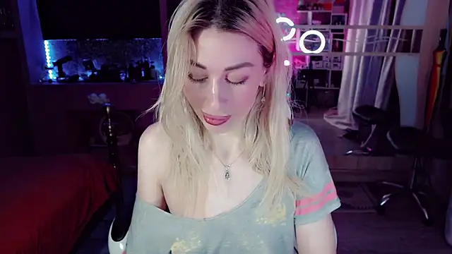 AnnieGOld  online show from 12/13/25, 11:54