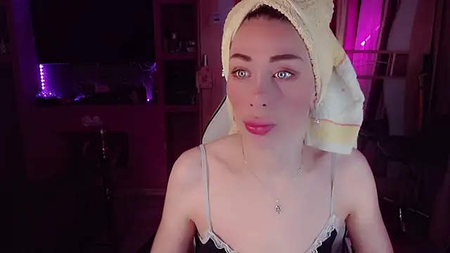 AnnieGOld  online show from 05/09/26, 10:37