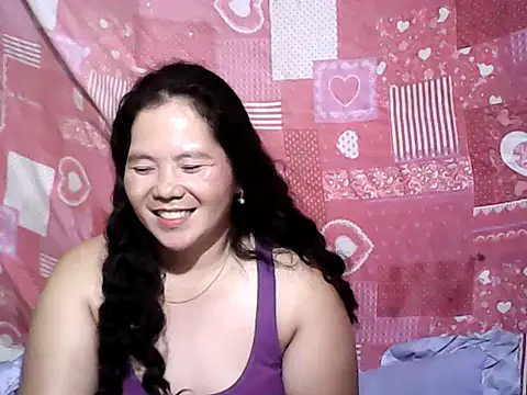hotpusie 4u online show from 06/05/26, 03:29