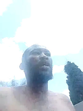 Snapshot of angeloreal chatting on 03/08/26, 11:14 angeloreal online show from 03/08/26, 11:14