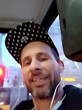 Snapshot of FireFox_Feel chatting on 02/25/25, 04:21 FireFox Feel online show from 02/25/25, 04:21