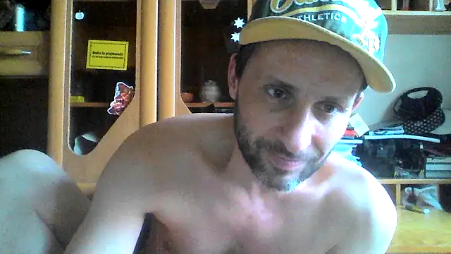 Snapshot of FireFox_Feel chatting on 02/26/25, 02:03 FireFox Feel online show from 02/26/25, 02:03