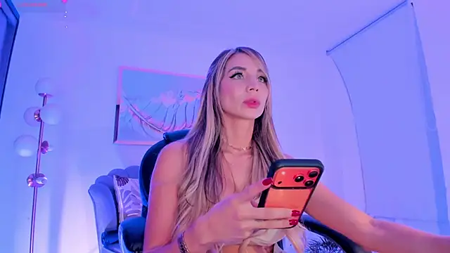 ZoePresleyX online show from 07/07/26, 11:53