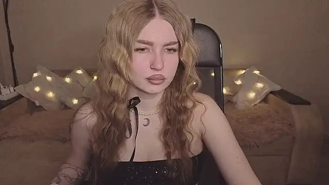 ViolettaLopez online show from 02/12/26, 03:18