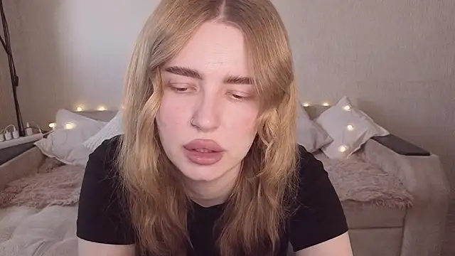 ViolettaLopez online show from 06/22/26, 02:03