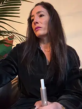 Snapshot of SweeetAlegra chatting on 02/09/25, 05:43 SweeetAlegra online show from 02/09/25, 05:43