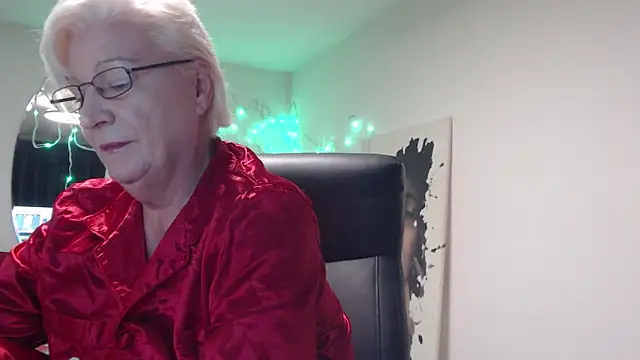 LaylaMilf online show from 12/24/24, 05:55