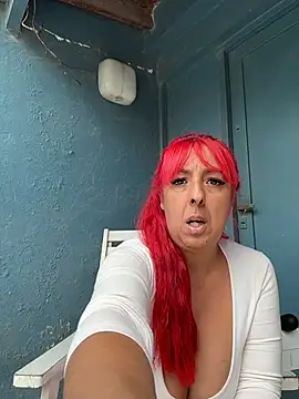 sofy alone online show from 11/21/25, 04:16