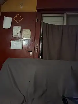 sofy alone online show from 12/04/25, 11:13