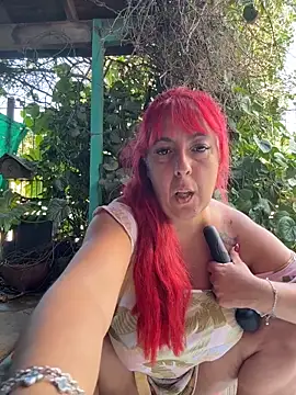 sofy alone online show from 03/11/26, 12:22