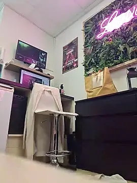 Snapshot of Nathotsexy1 chatting on 12/31/24, 01:30 Nathotsexy1 online show from 12/31/24, 01:30