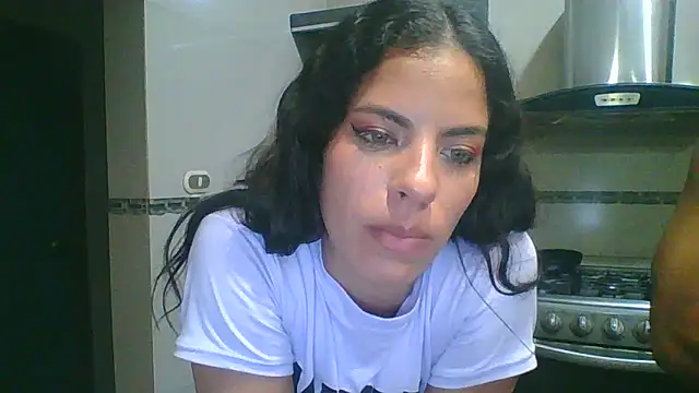 Snapshot of roman_and_jessie chatting on 03/16/25, 04:30 roman and jessie online show from 03/16/25, 04:30