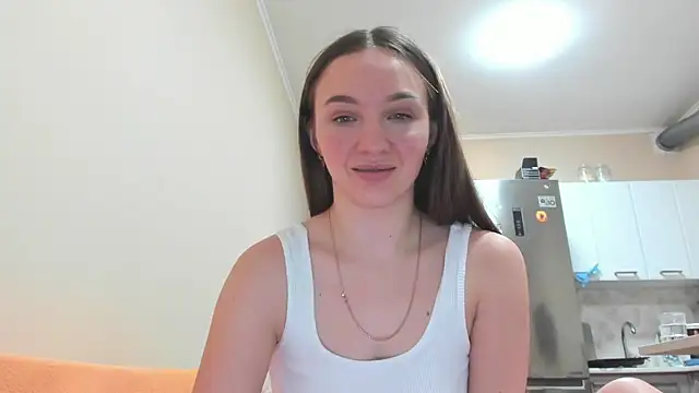 Snapshot of Naughty_Molly chatting on 02/27/25, 05:36 Naughty Molly online show from 02/27/25, 05:36