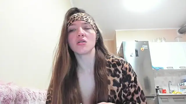 Snapshot of Naughty_Molly chatting on 03/31/26, 04:51 Naughty Molly online show from 03/31/26, 04:51