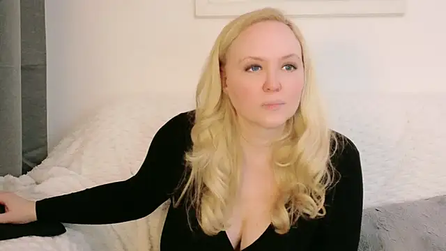 Sarah4you online show from 03/17/26, 09:51