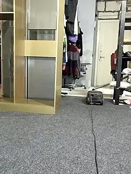 Krasav4ik4ik online show from 12/16/24, 04:27